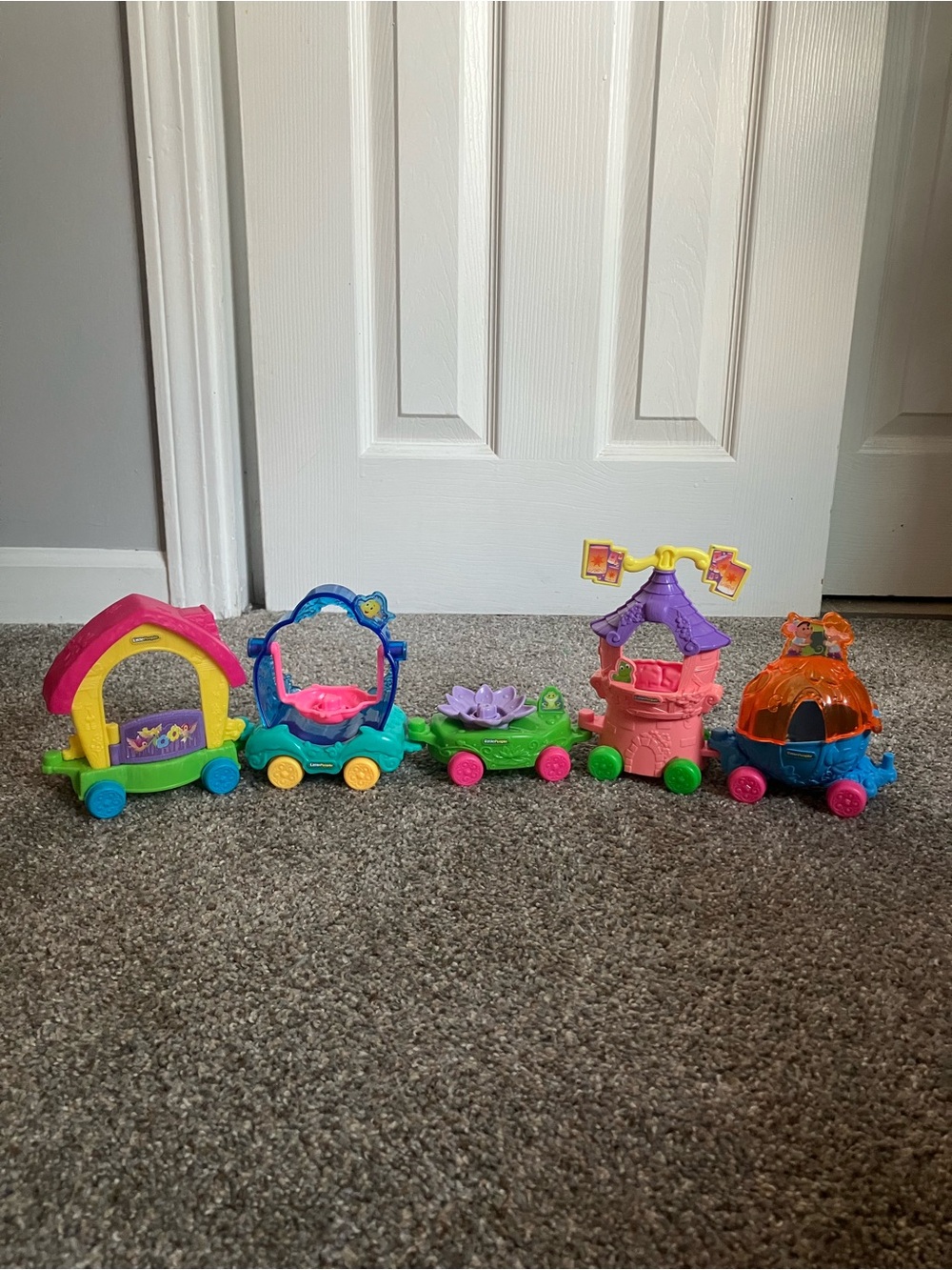 Fisher Price Little People Disney Princess Parade Floats